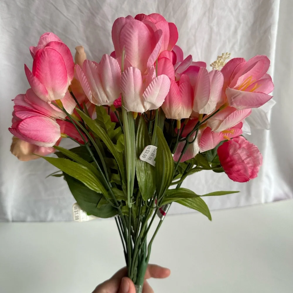 NWT Blush Pink Artificial Flower Bouquet – Lifelike Spring Floral Arrangement